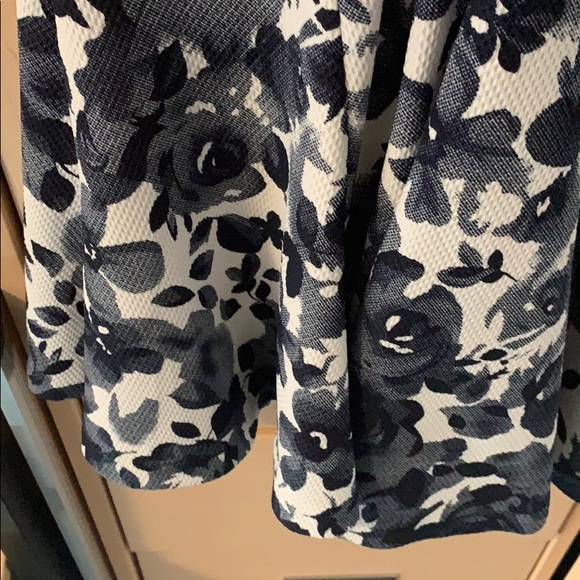 Blue white floral Aqua junior prom dress - Picture 6 of 7